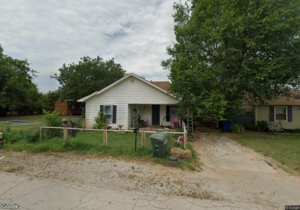 943 5th St, Wilson, OK 73463 - photo 1