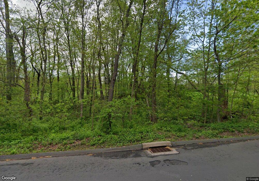 554 Oak Ave, Cheshire, CT 06410 - photo 1