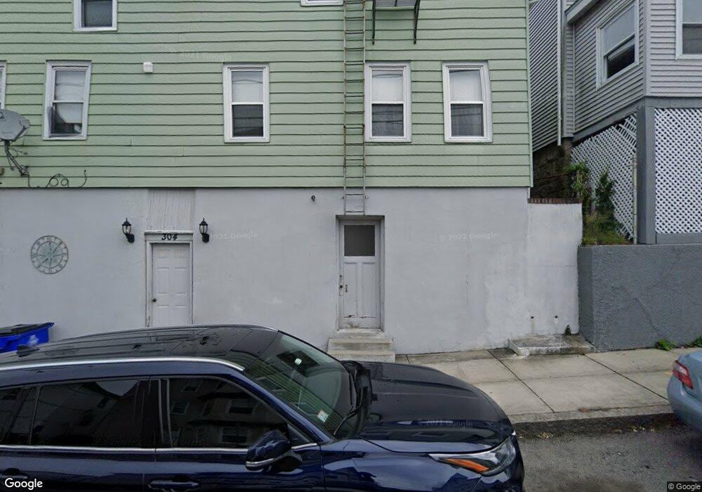 298 Mulberry St, Fall River, MA 02721 - photo 1