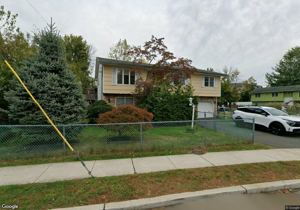 4 Stonehouse Rd, Spring Valley, NY 10977 - photo 1