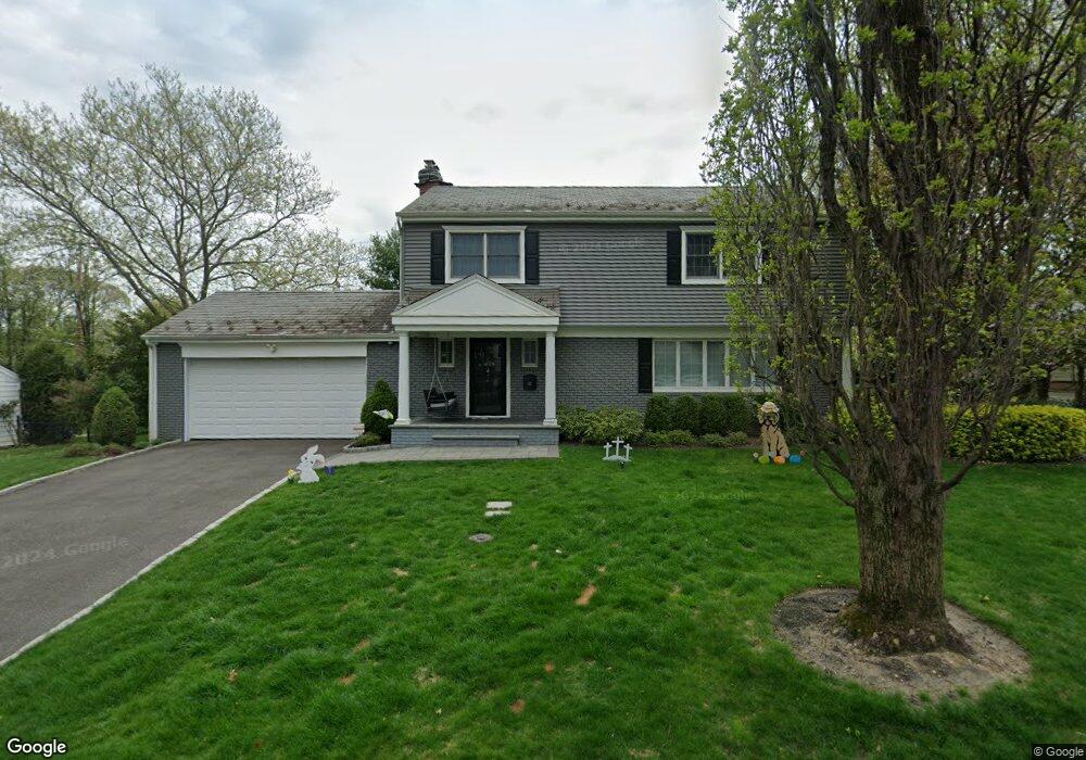 82 Borglum Rd, Manhasset, NY 11030 - photo 1