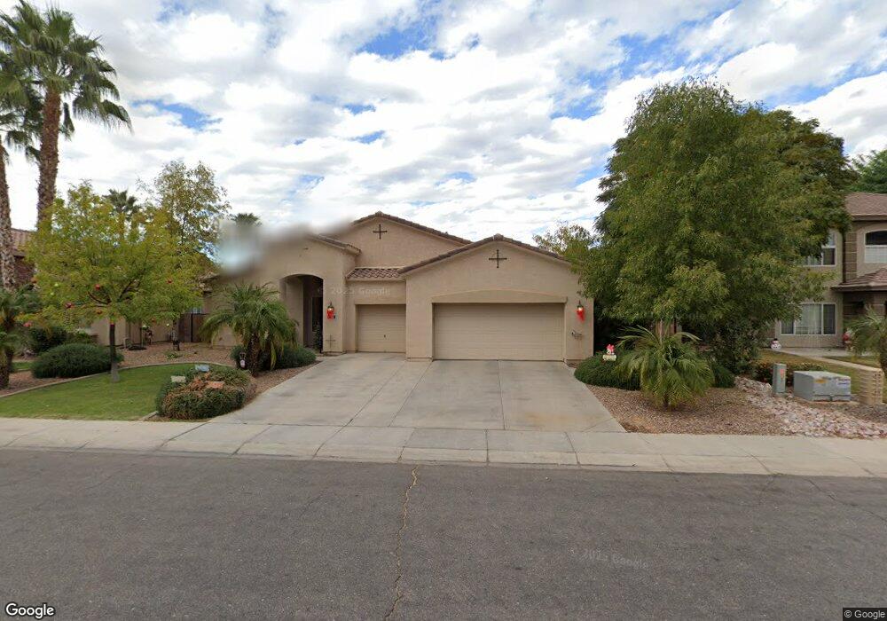 922 E Powell Way, Chandler, AZ 85249 - photo 1