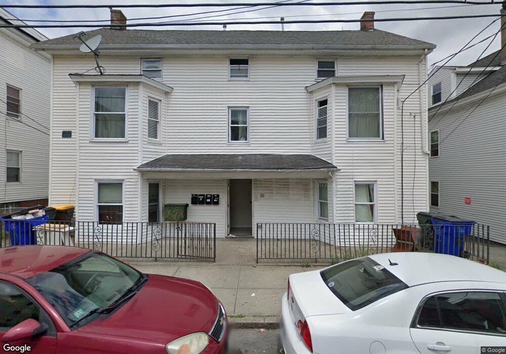 32 Tecumseh St unit 2W, Fall River, MA 02721 - photo 1