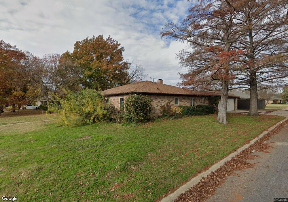 197 Shady Lake Dr, Hurst, TX 76054 - photo 1