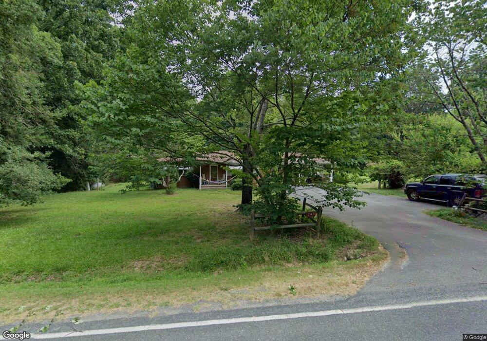 247 Oak View Ln, Asheboro, NC 27205 - photo 1