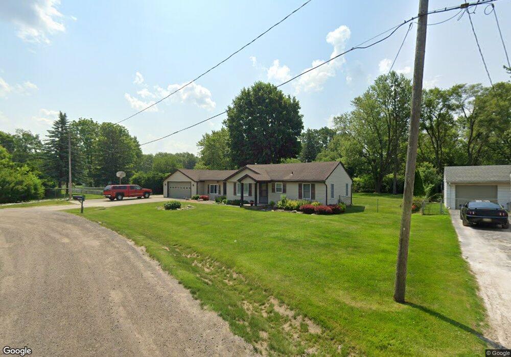 1445 Mark St, Flint, MI 48507 - photo 1