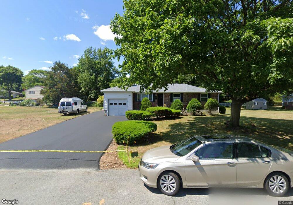 9 Janice Cir, Framingham, MA 01701 - photo 1