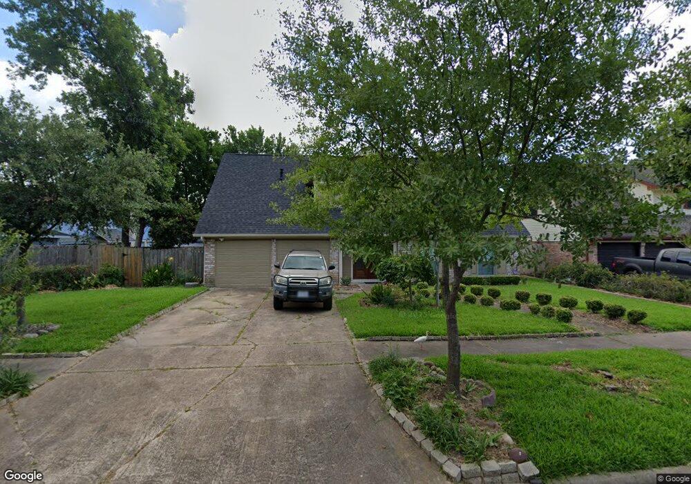 6918 Oak Bough Dr, Houston, TX 77088 - photo 1
