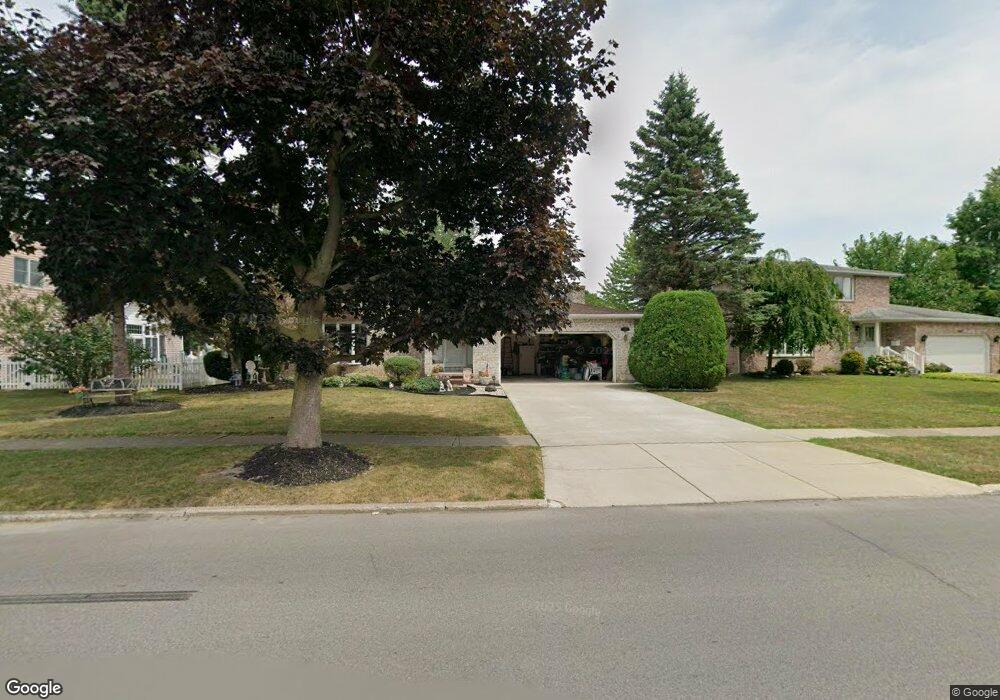 1115 Bowen Dr E, North Tonawanda, NY 14120 - photo 1