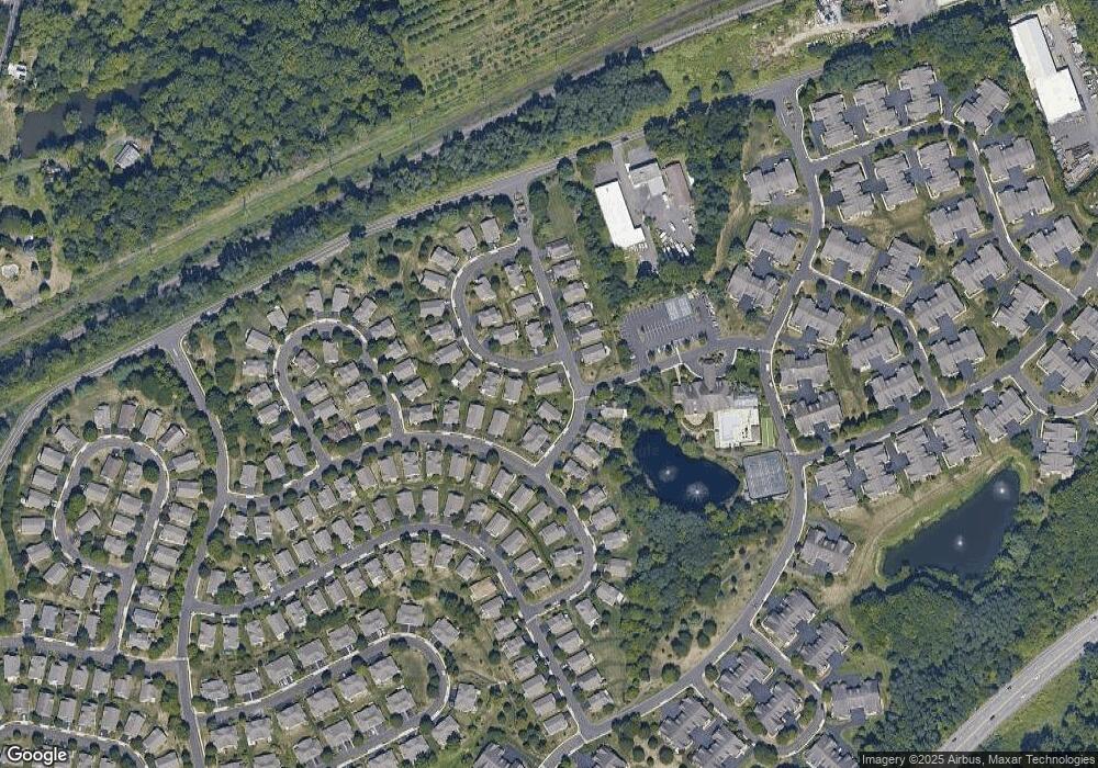 25 Goldfields Ave unit 242, Langhorne, PA 19047 - photo 1