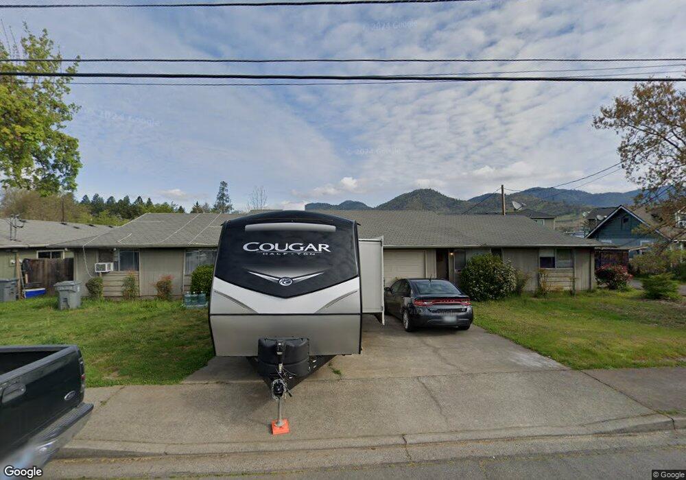 1420 SE N St, Grants Pass, OR 97526 - photo 1