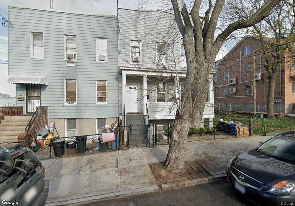 5433 82nd St, Elmhurst, NY 11373 - photo 1