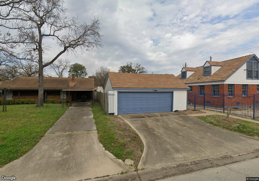 5305 Irvington Blvd, Houston, TX 77009 - photo 1