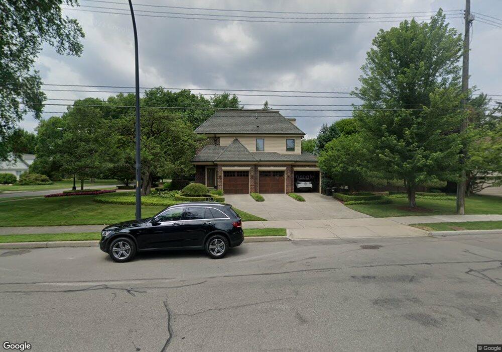 62 Lothrop Rd, Grosse Pointe Farms, MI 48236 - photo 1