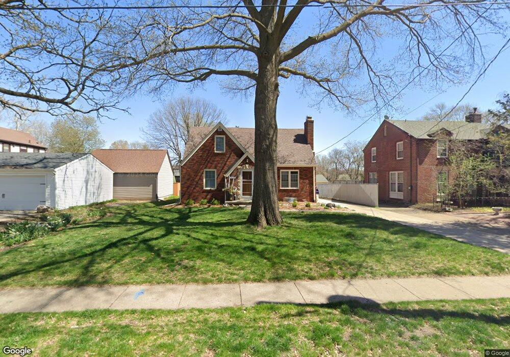 1811 44th St, Des Moines, IA 50310 - photo 1