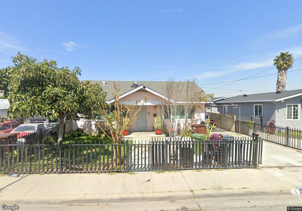 1009 W Palmer St, Compton, CA 90220 - photo 1