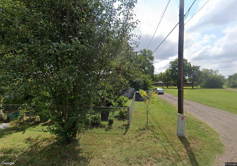 205 S 4th St, Hugo, OK 74743 - photo 1