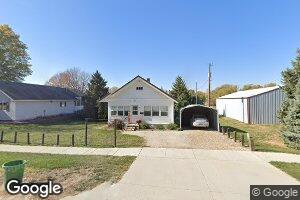 706 N Walnut St, Avoca, IA 51521