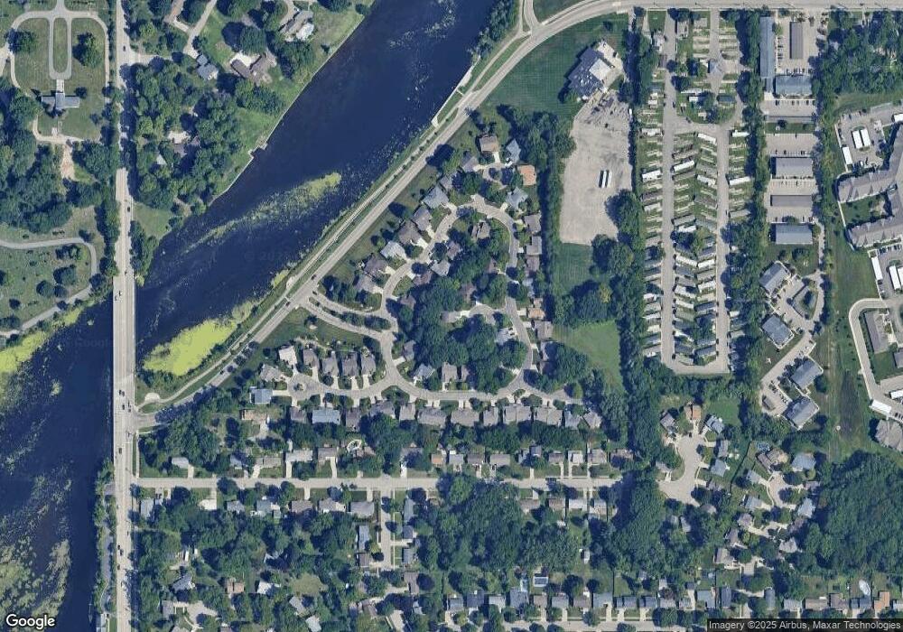 3522 Saint Andrews Cir unit 33, Lansing, MI 48911 - photo 1