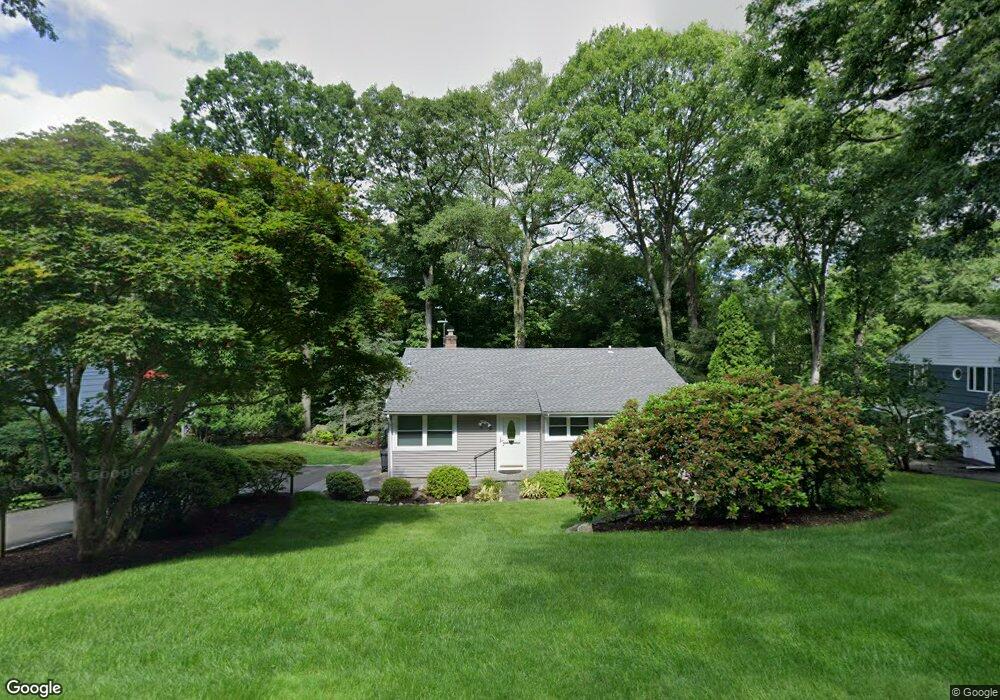 81 Clay Hill Rd, Stamford, CT 06905 - photo 1