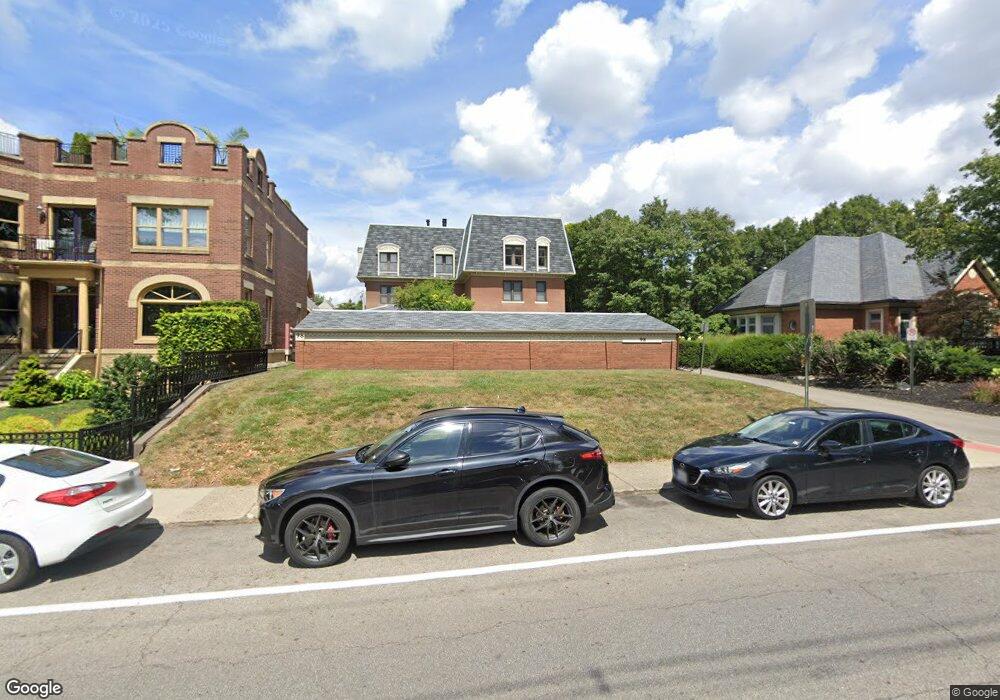 98 Buttles Ave unit C, Columbus, OH 43215 - photo 1