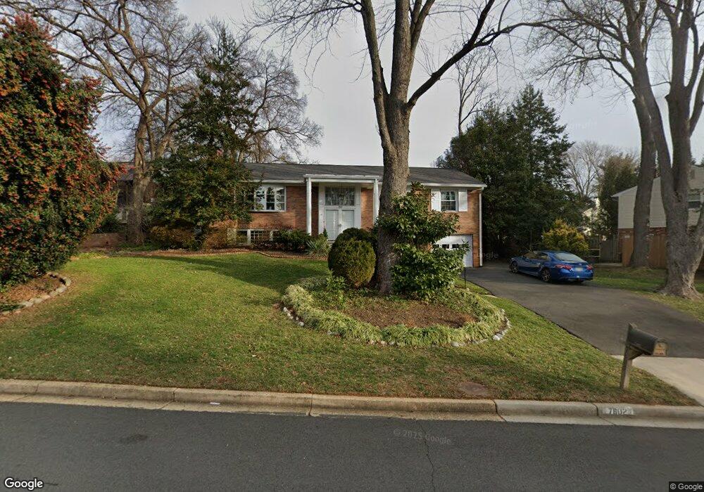 7802 Birnam Wood Dr, McLean, VA 22102 - photo 1