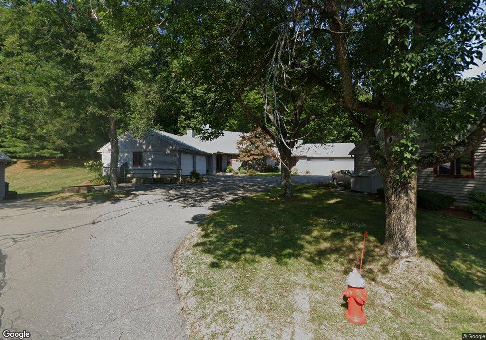 5 Baldwin Ln, Amherst, MA 01002 - photo 1