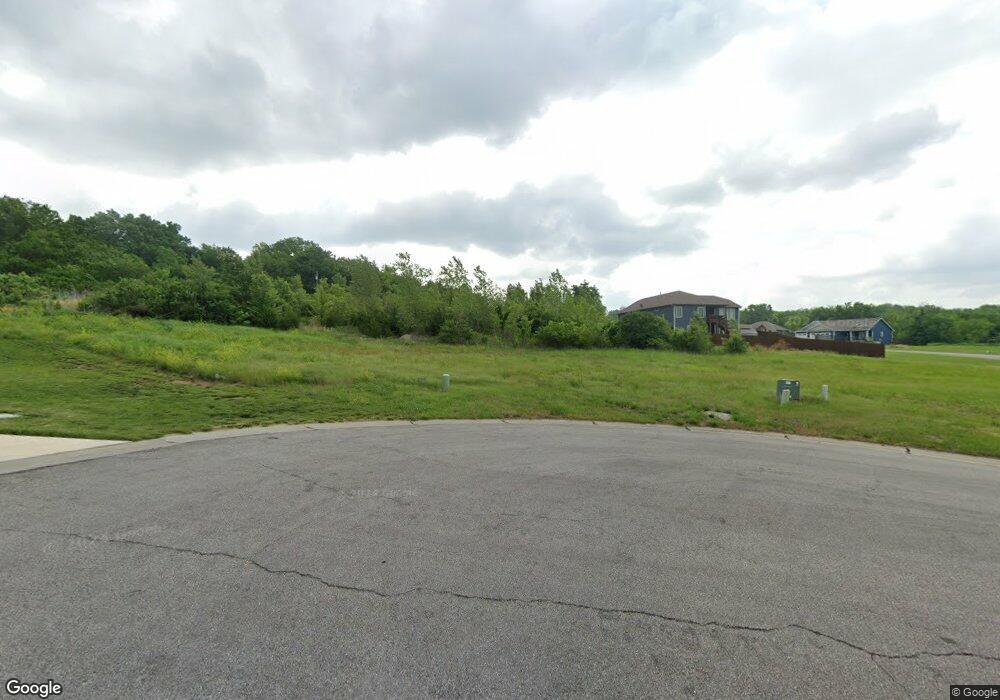 4636 SW Verna Ln, Topeka, KS 66610 - photo 1