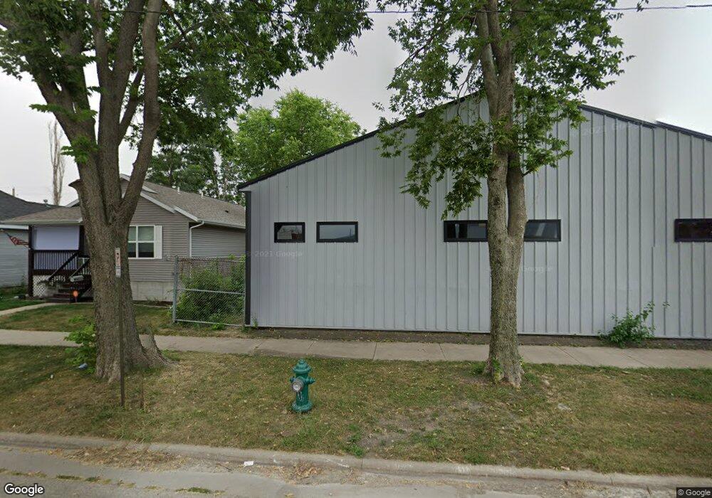 827 2nd Ave SW, Cedar Rapids, IA 52404 - photo 1