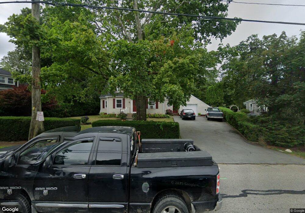 753 Dartmouth St, South Dartmouth, MA 02748 - photo 1