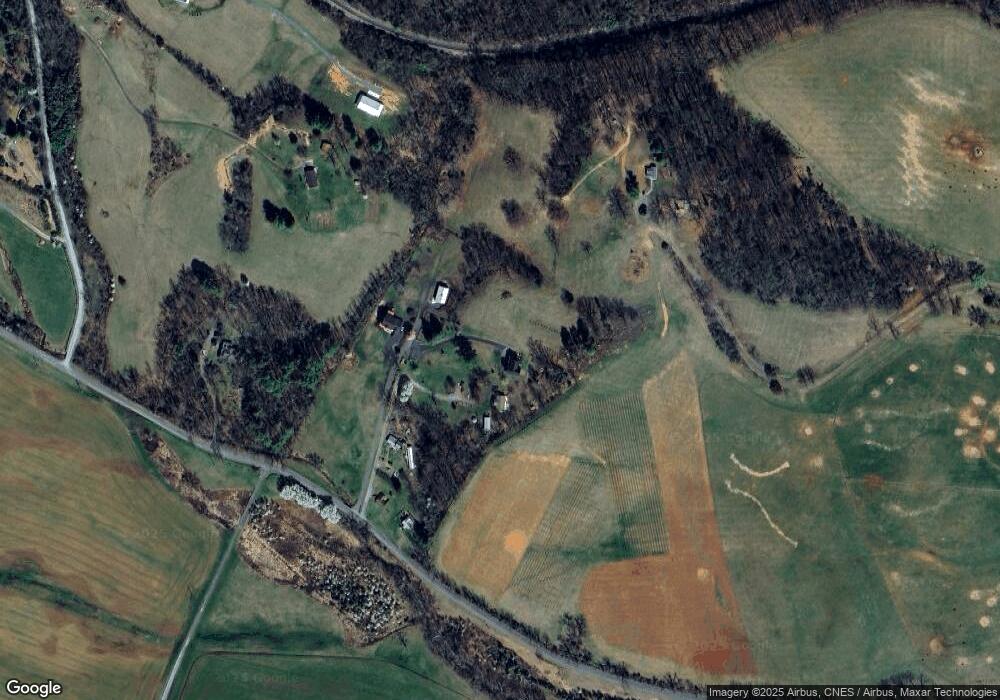 6550 Jarmans Gap Rd, Crozet, VA 22932 - photo 1