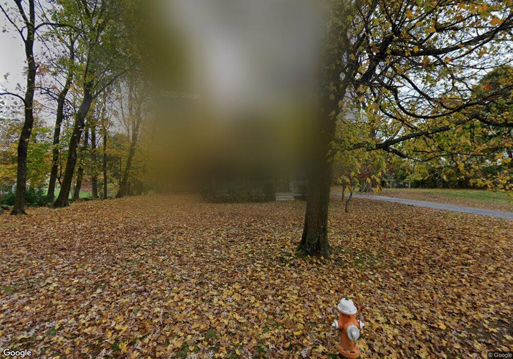 211 Maple St, Franklin, MA 02038 - photo 1