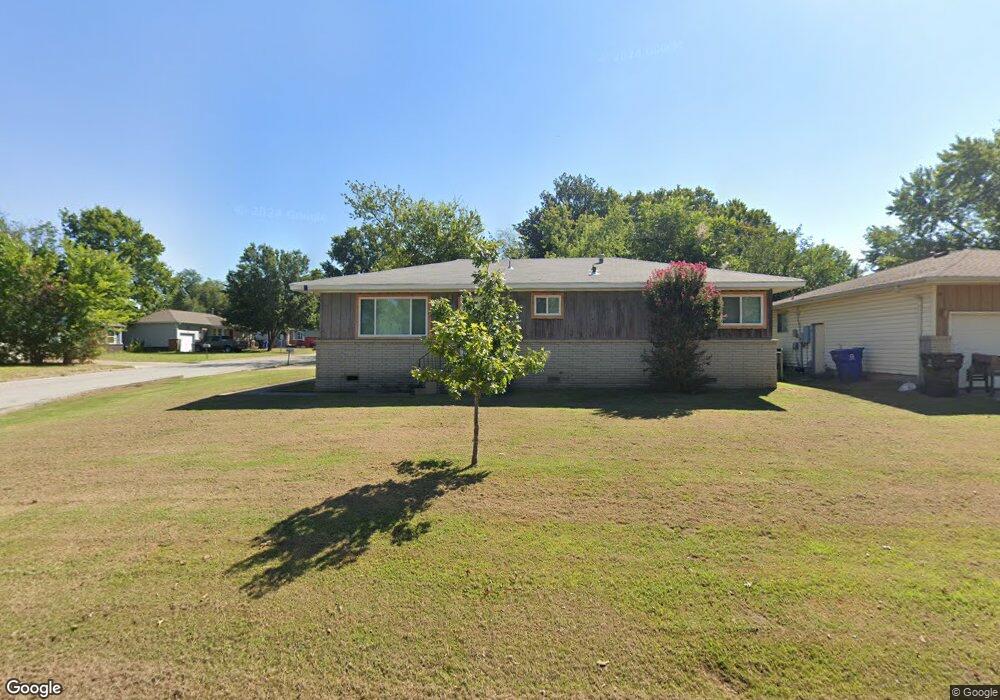 1601 S Ash Place, Broken Arrow, OK 74012 - photo 1