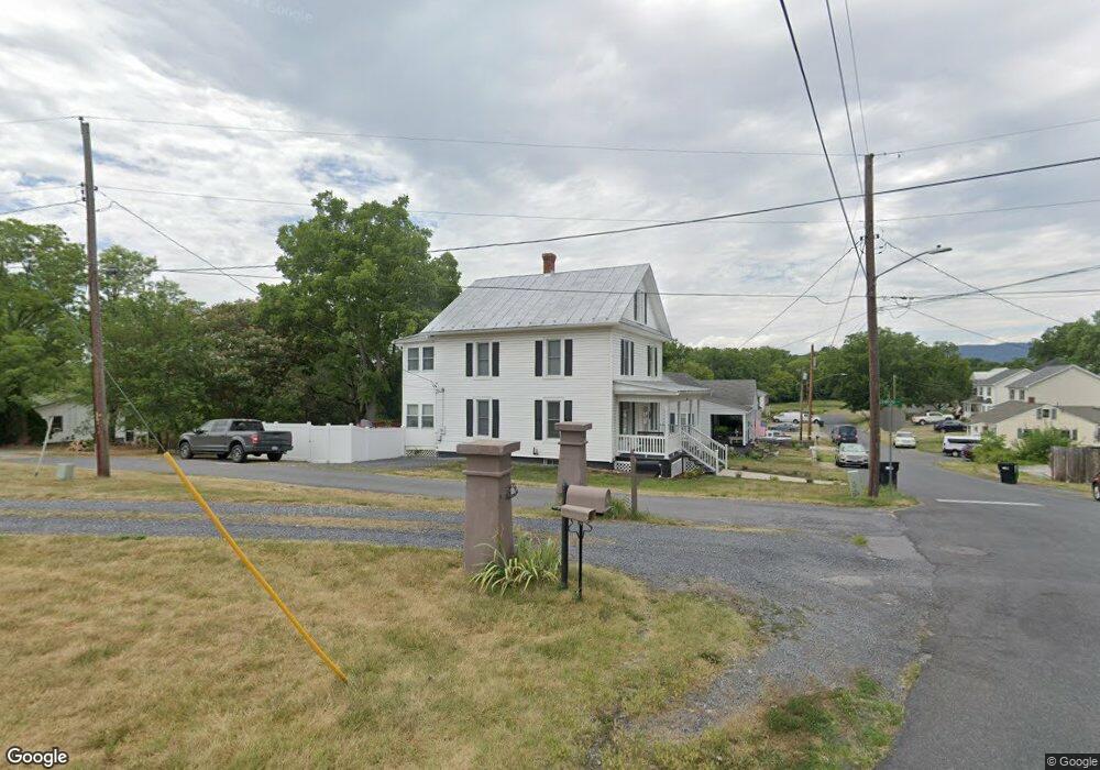 402 Zea St, Strasburg, VA 22657 - photo 1