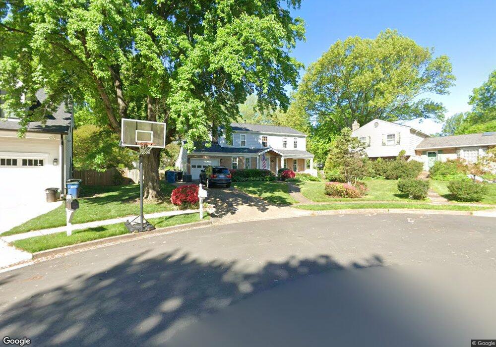 1832 Grampion Place, Vienna, VA 22182 - photo 1