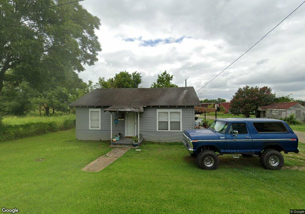 913 W Duke St, Hugo, OK 74743 - photo 1