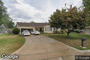 3024 Geneva Dr, Manhattan, KS 66502