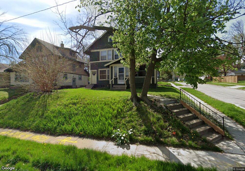 690 35th St, Des Moines, IA 50312 - photo 1