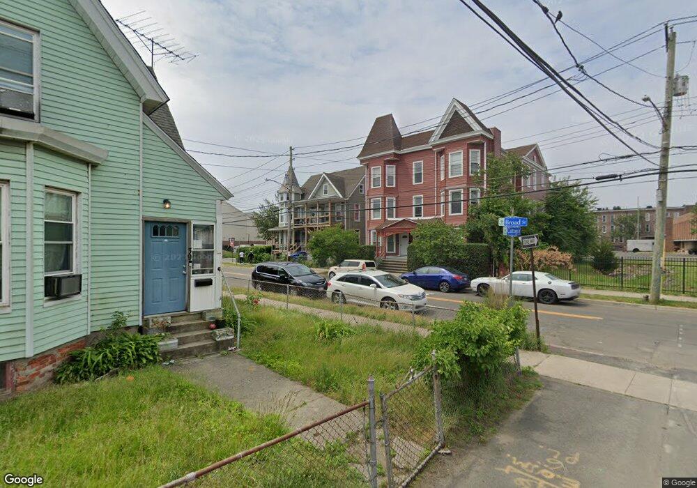 327 Broad St unit 2nd Fl, Bridgeport, CT 06604 - photo 1