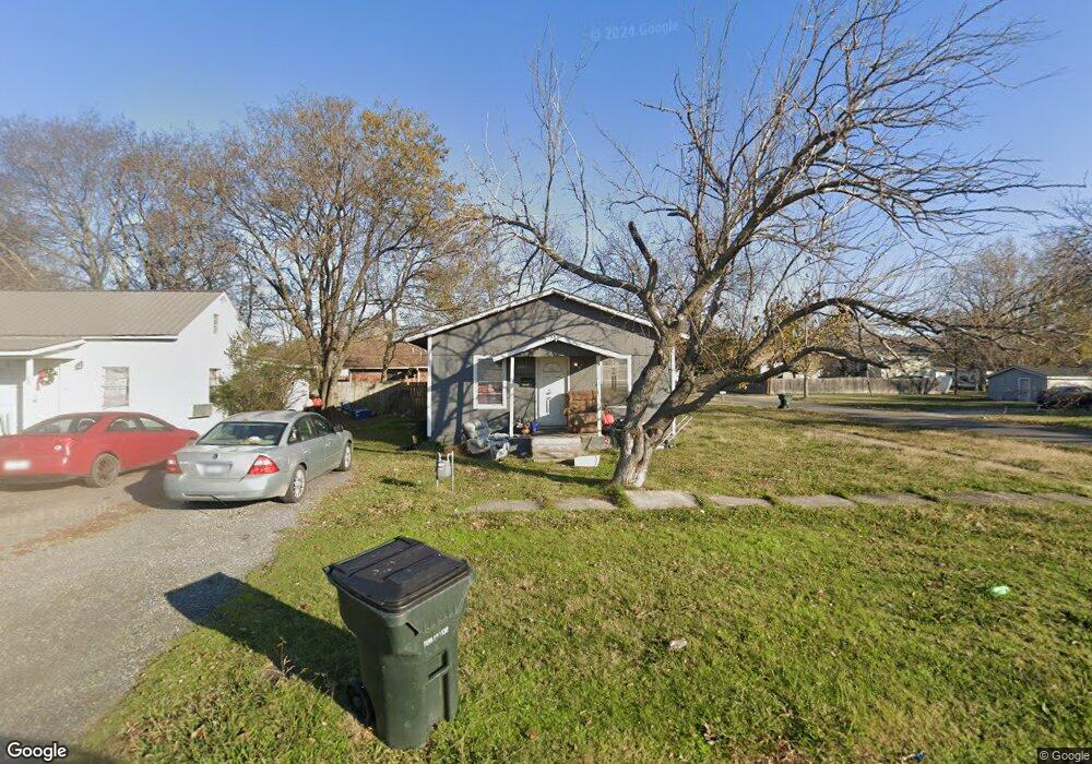 1202 W Trudgeon St, Henryetta, OK 74437 - photo 1