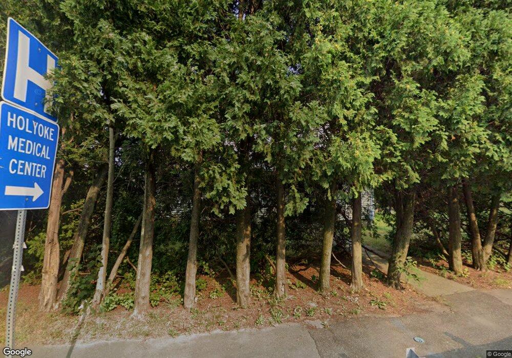 2 Homestead Ave, Holyoke, MA 01040 - photo 1