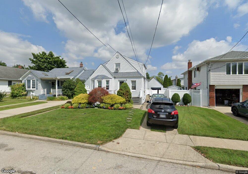 1129 Steele Blvd, Baldwin, NY 11510 - photo 1