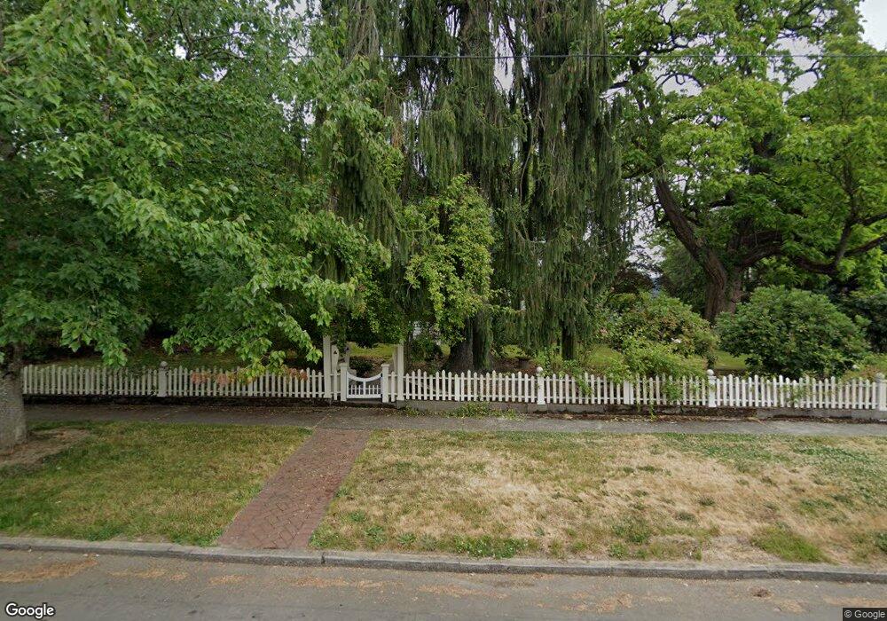 717 E Sheridan St, Newberg, OR 97132 - photo 1