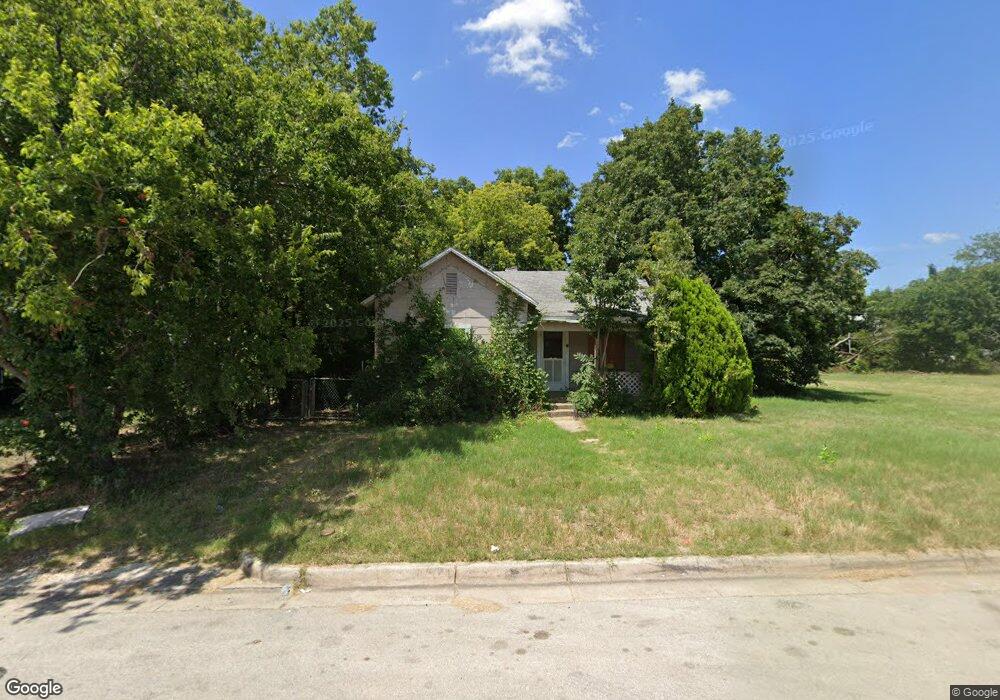 2513 Fisher Ave, Fort Worth, TX 76111 - photo 1