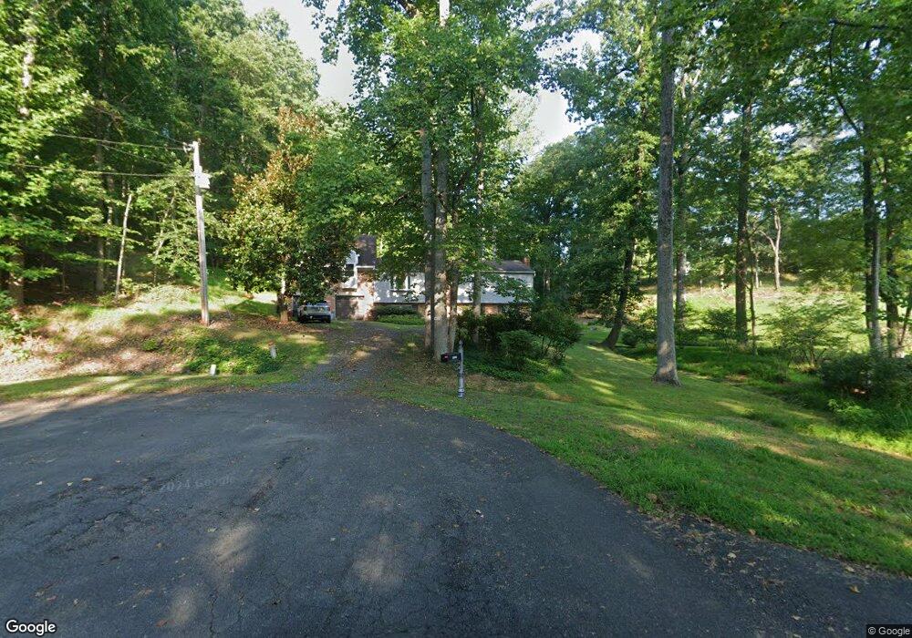 5220 Beverly Ct, Warrenton, VA 20187 - photo 1