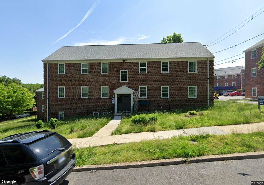 401 Long Island Ave, Baltimore, MD 21229 - photo 1