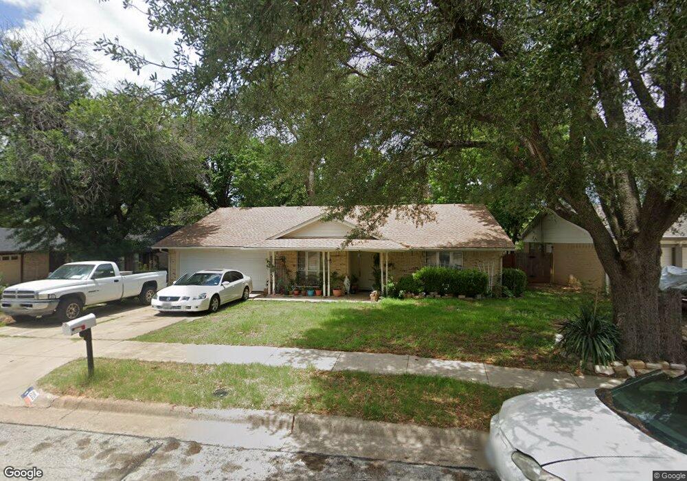 2005 Lexington Place, Bedford, TX 76022 - photo 1