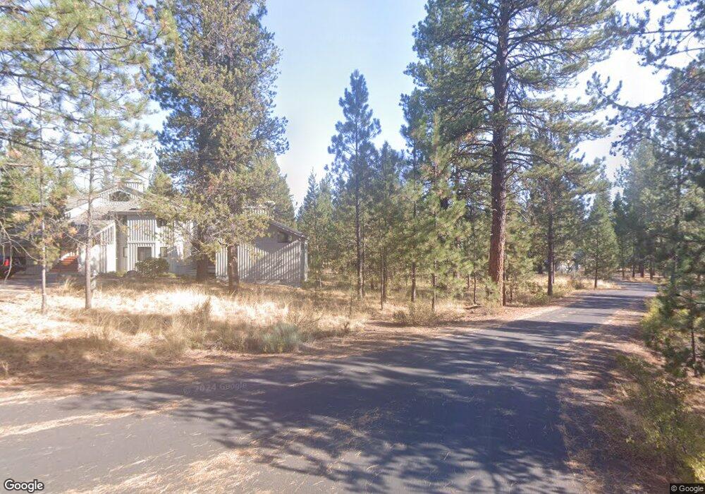 8 Pathfinder Ln, Bend, OR 97707 - photo 1