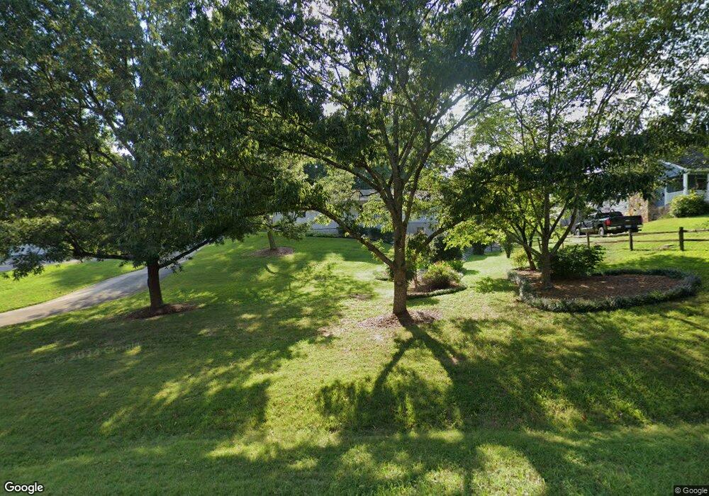 2607 E Hillview Dr, Dalton, GA 30721 - photo 1