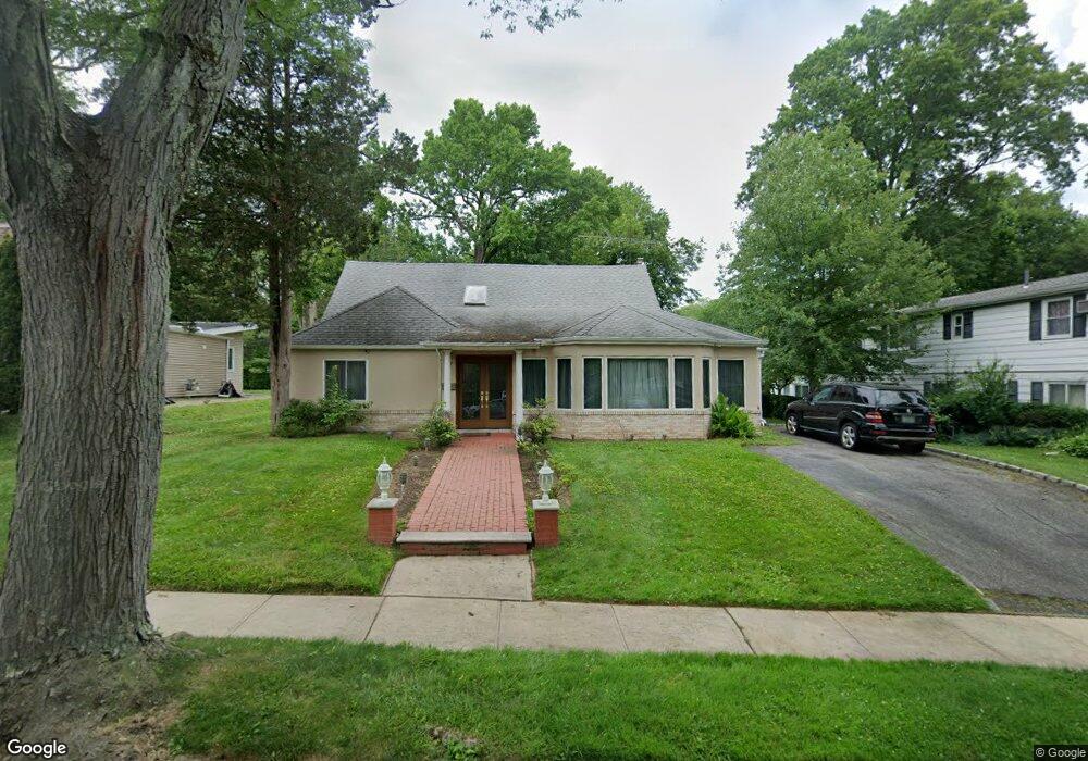 87 Croyden Ave, Great Neck, NY 11023 - photo 1